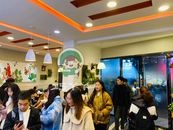 巧丫丫过桥米线全国店铺火爆现场